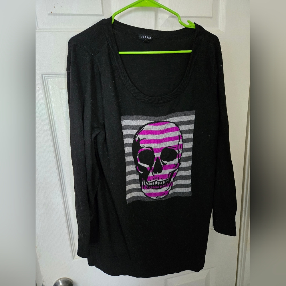 Torrid skull sweater 3x